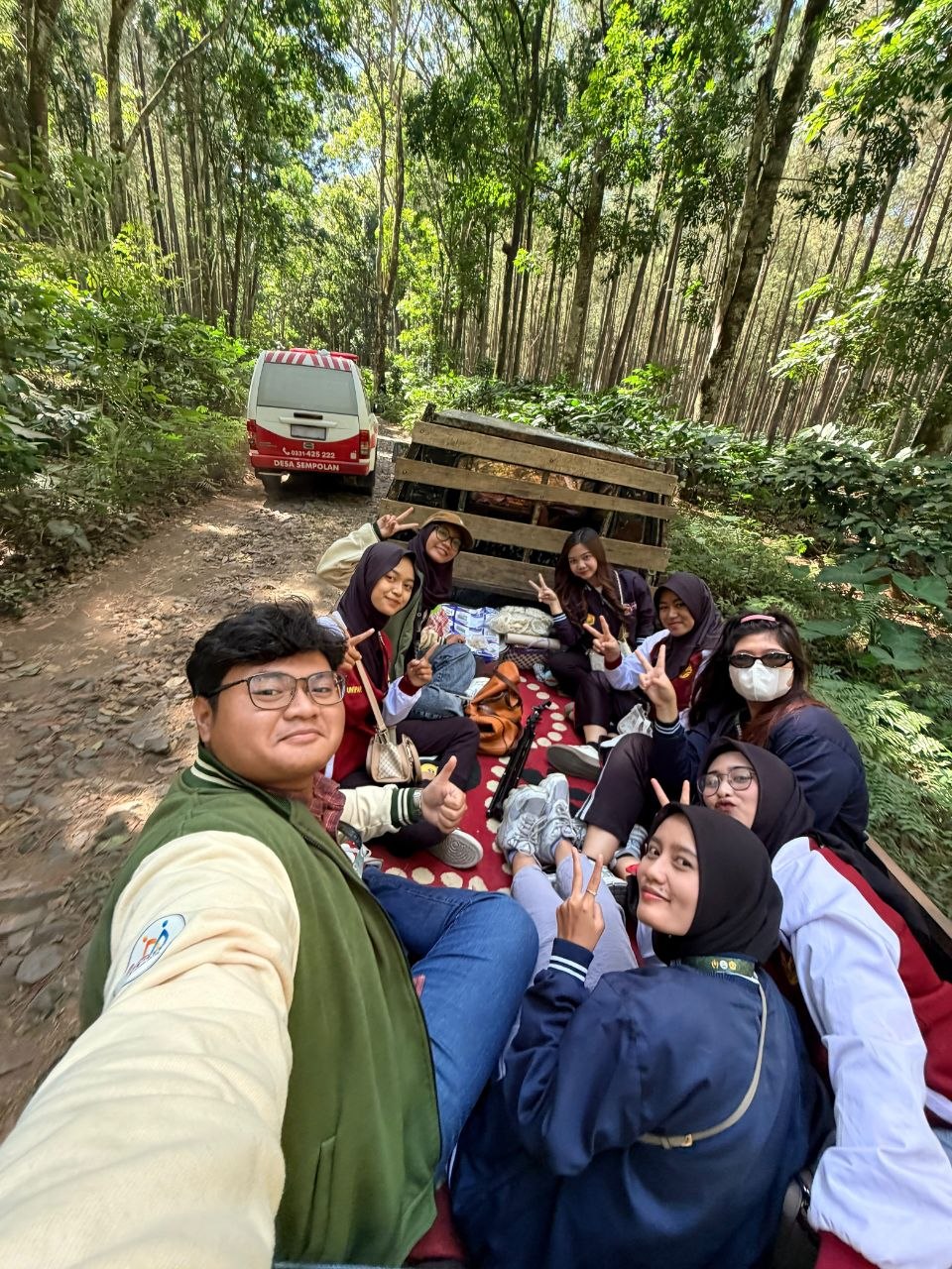 mahasiswa-kkn-desil-2-desa-sumberjati-laksanakan-konfirmasi-data-catatan-kehidupan-warga-20260726