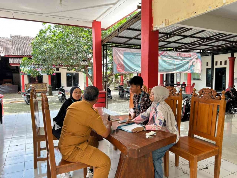 mahasiswa-kkn-kolaboratif-desa-cinta-dampingi-pelayanan-viola-bpjs-kesehatan-di-desa-jatimulyo-20260731