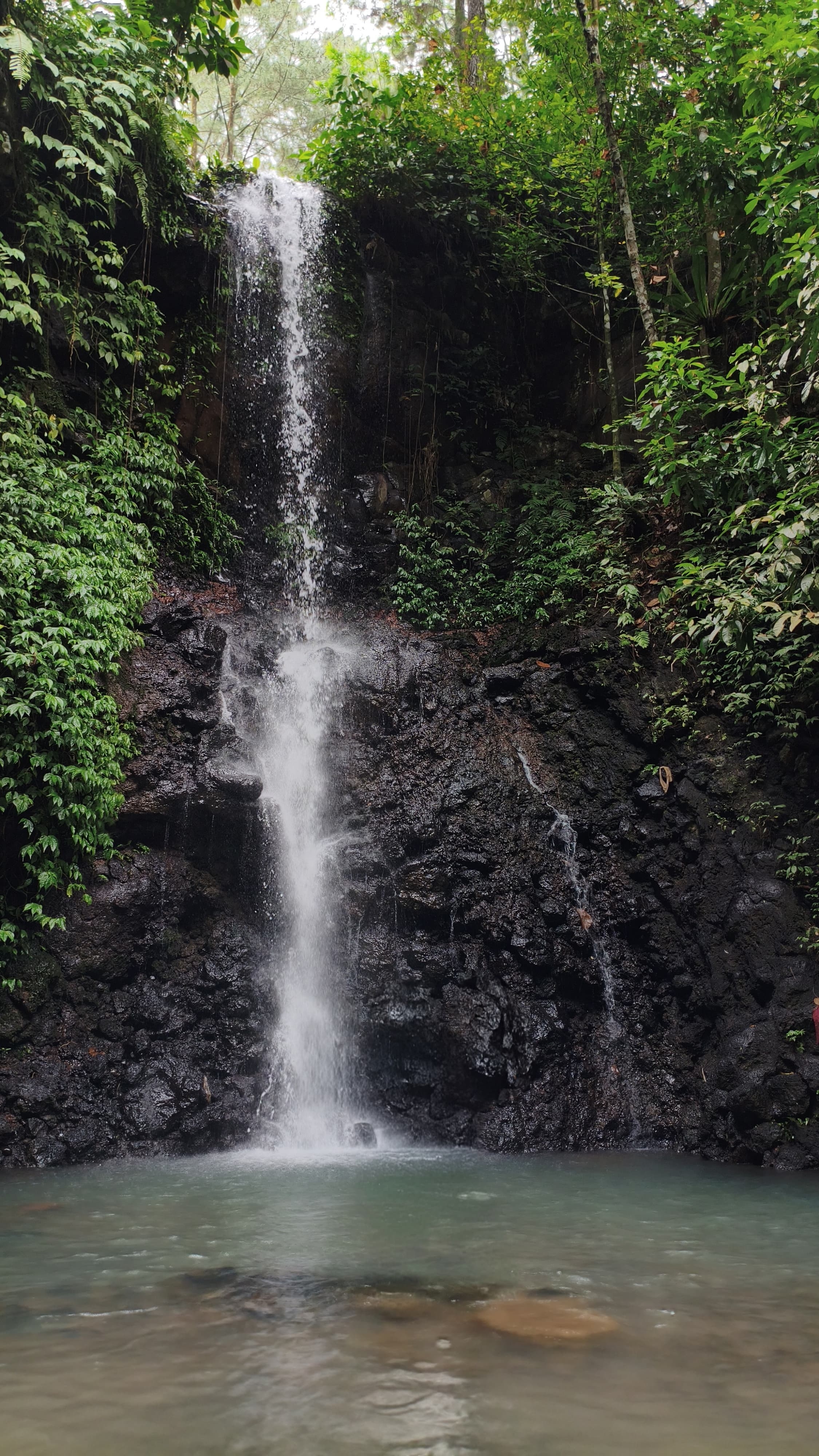 wisata-air-terjun-dewi-rengganis