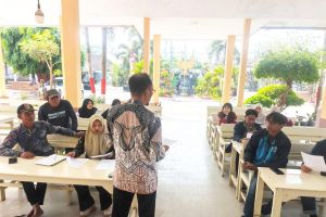 kawal-kelayakan-hunian-warga-pemdes-cakru-dan-mahasiswa-kkn-tuntaskan-pendataan-rtlh-dalam-sehari-20260814