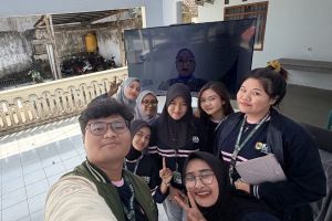 mahasiswa-kkn-kolaboratif-desa-sumberjati-2026-fasilitasi-layanan-konsultasi-bpjs-melalui-program-viola-20260802