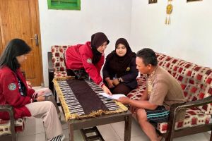 tuntas-100-pendataan-data-kemiskinan-desil-2-di-desa-cakru-selesai-digelar-mahasiswa-kkn-kolaborasi-20260803